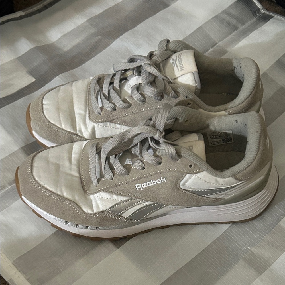 Reebok Classic Gray and White Running Shoes